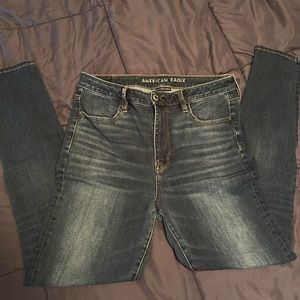 American Eagle - Super High Rise Jegging (Medium Wash - 12 Long)